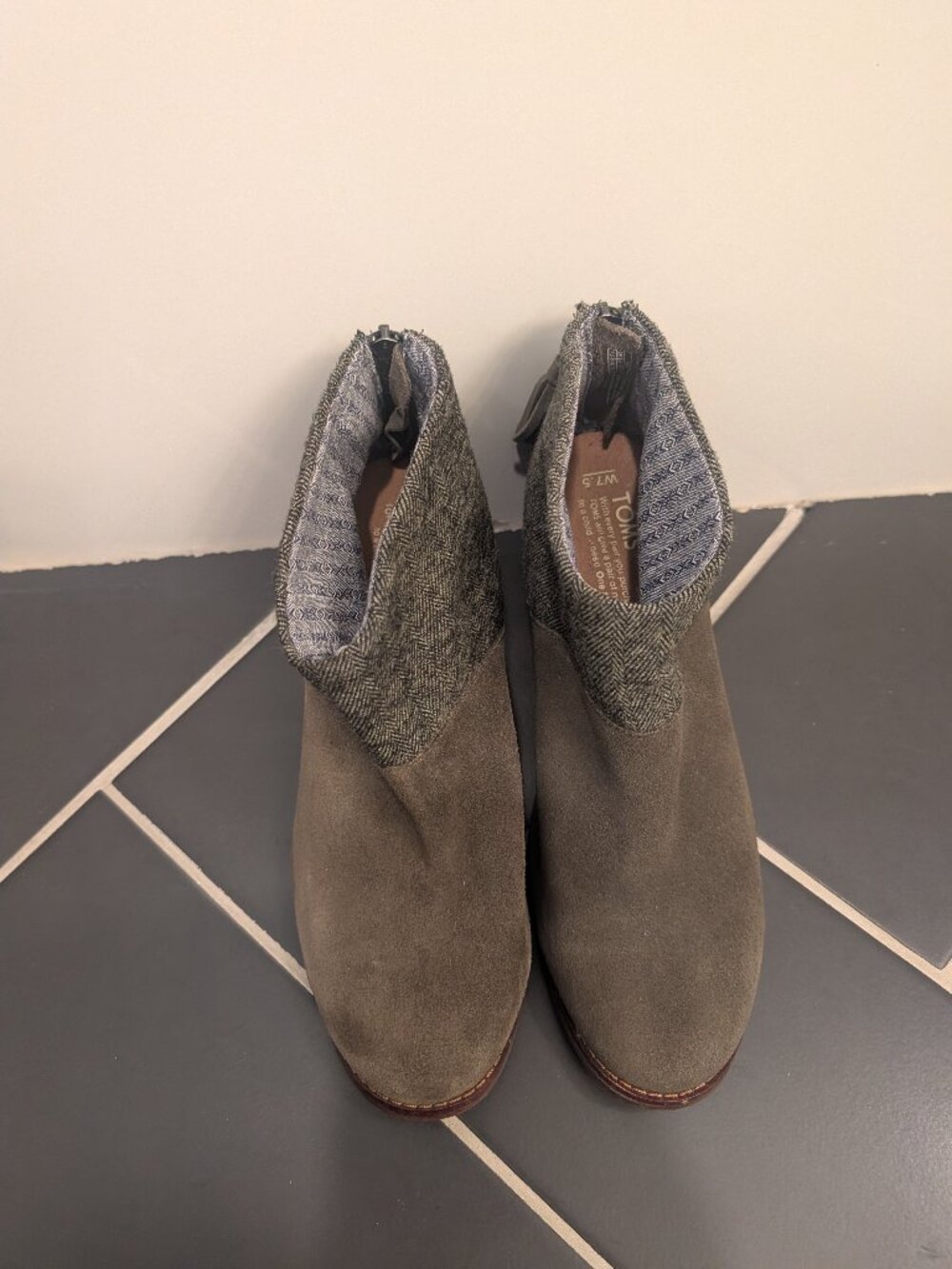 TOMS Dark Army Green Ankle Boots